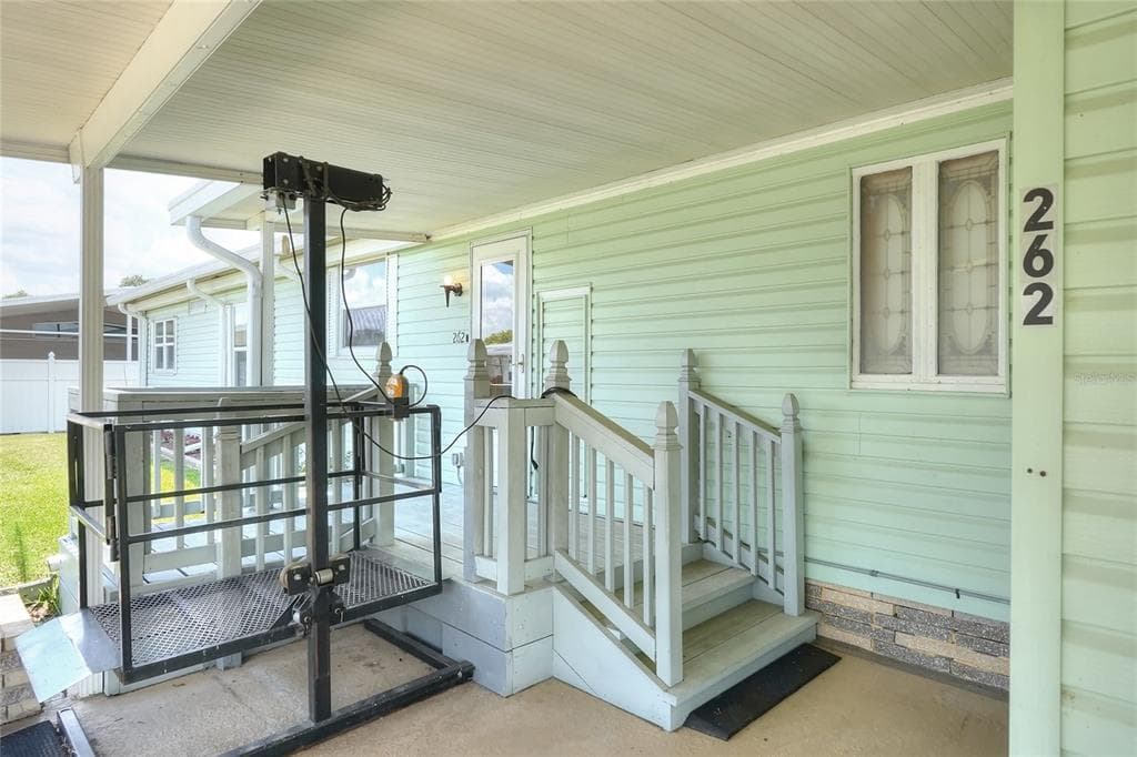 2055 S FLORAL AVENUE #262 4