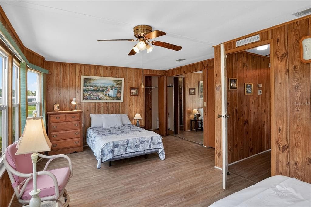 2055 S FLORAL AVENUE 262 photo 25