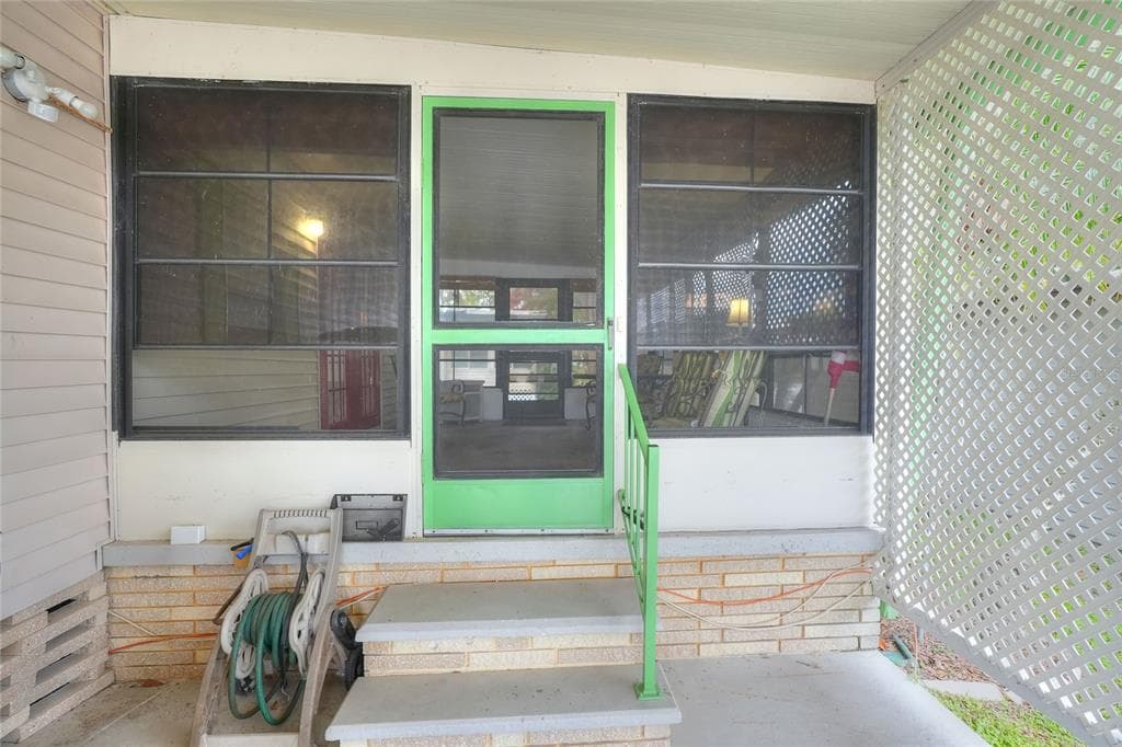 2055 S FLORAL AVENUE 296 photo 6