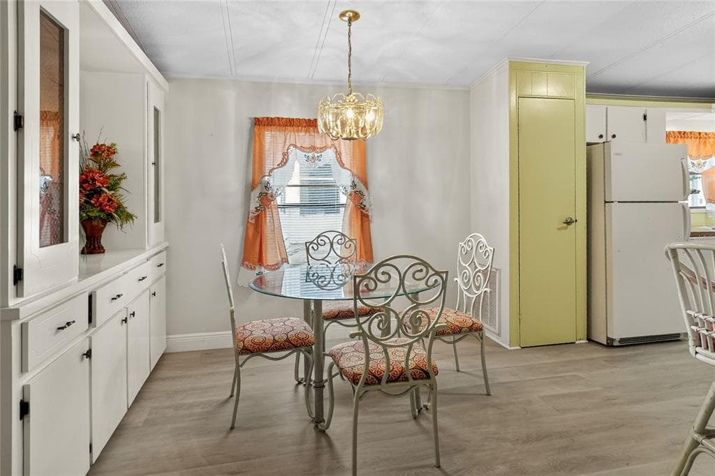 2055 S FLORAL AVENUE 296 photo 13