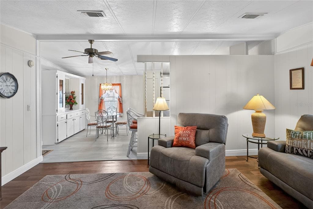 2055 S FLORAL AVENUE 296 photo 12