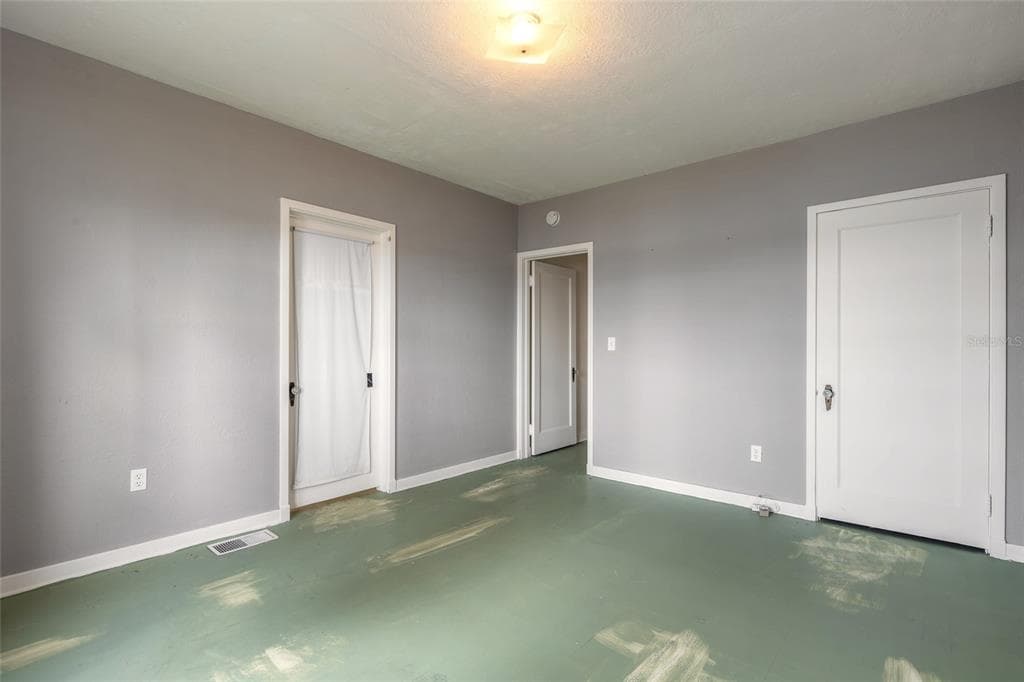 255 LEXINGTON DRIVE photo 20