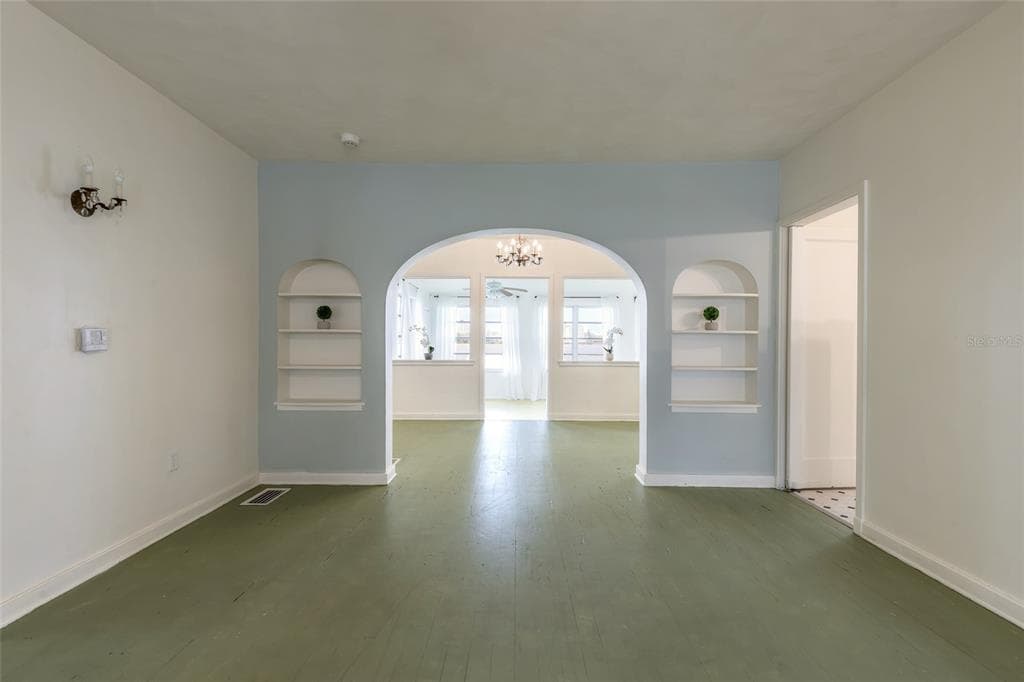 255 LEXINGTON DRIVE photo 9