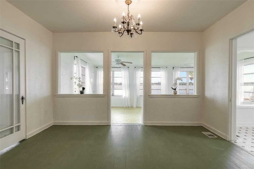 255 LEXINGTON DRIVE photo 10