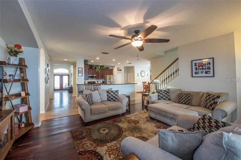 1742 MIRA LAGO CIRCLE photo 10