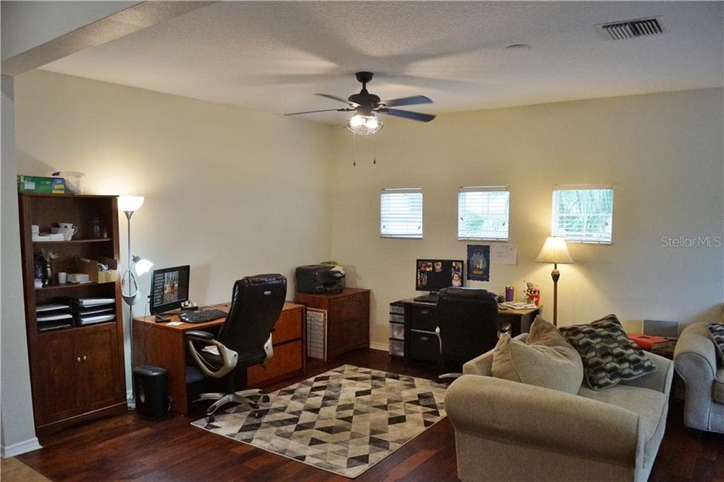 1742 MIRA LAGO CIRCLE photo 15