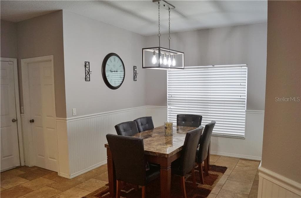 1742 MIRA LAGO CIRCLE photo 19