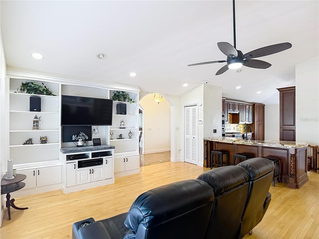 4146 DIAZ COURT photo 19