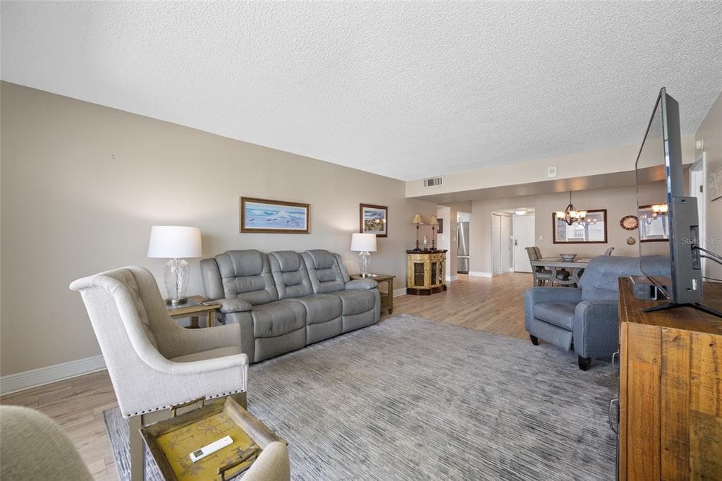 1621 GULF BOULEVARD 706 photo 23