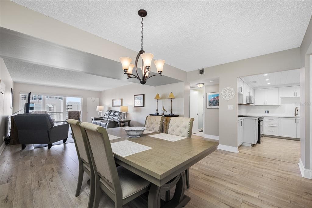 1621 GULF BOULEVARD 706 photo 6