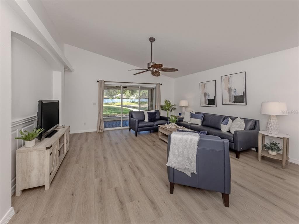 3224 WOODBERRY LANE photo 3