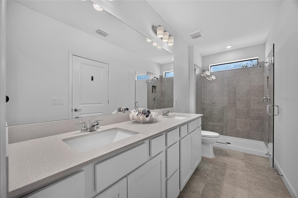 6492 SILVERSTAR DRIVE photo 16