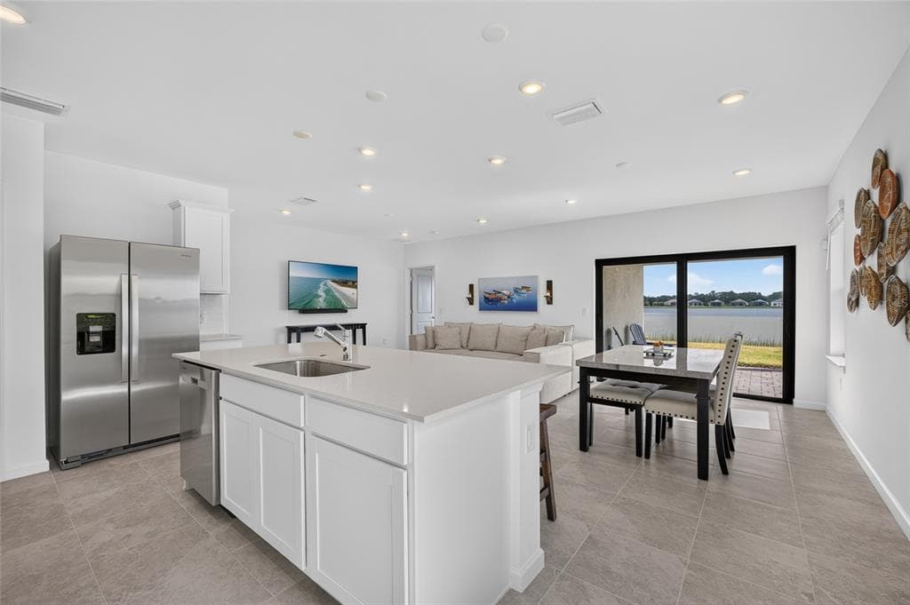 6492 SILVERSTAR DRIVE photo 9