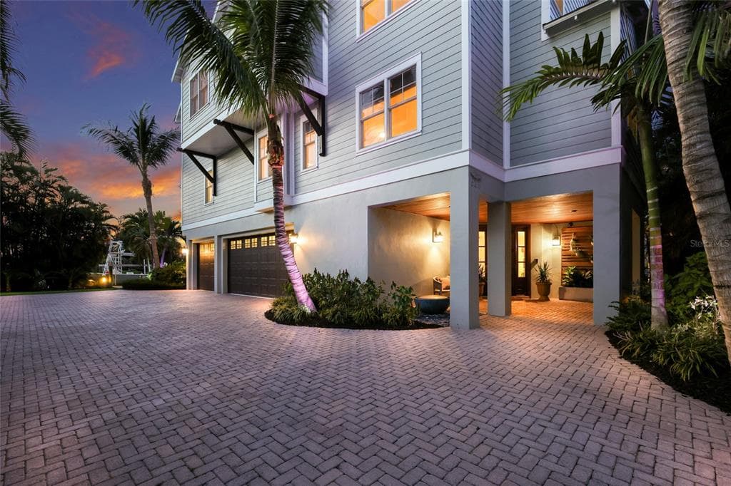 526 56TH STREET 4