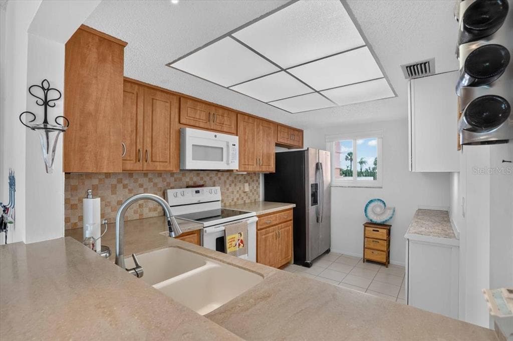 7400 SUNSHINE SKYWAY LANE S 126 photo 20