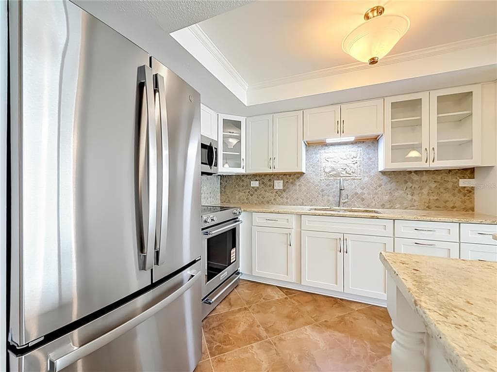 450 TREASURE ISLAND CAUSEWAY 111 photo 17