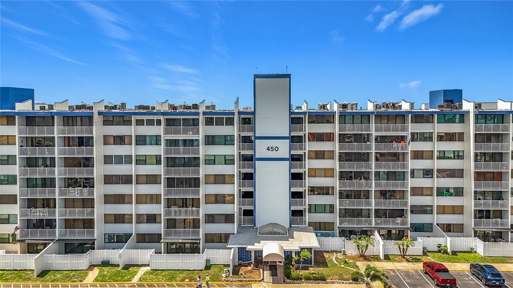 450 TREASURE ISLAND CAUSEWAY 111 photo 7