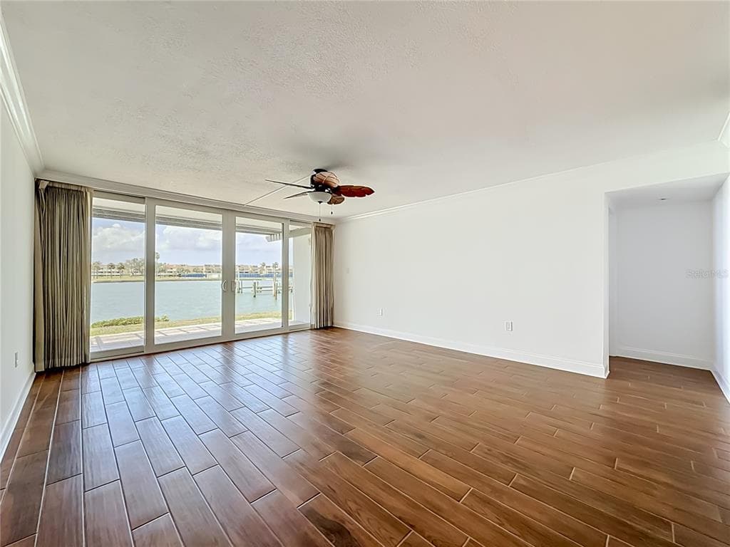 450 TREASURE ISLAND CAUSEWAY 111 photo 24