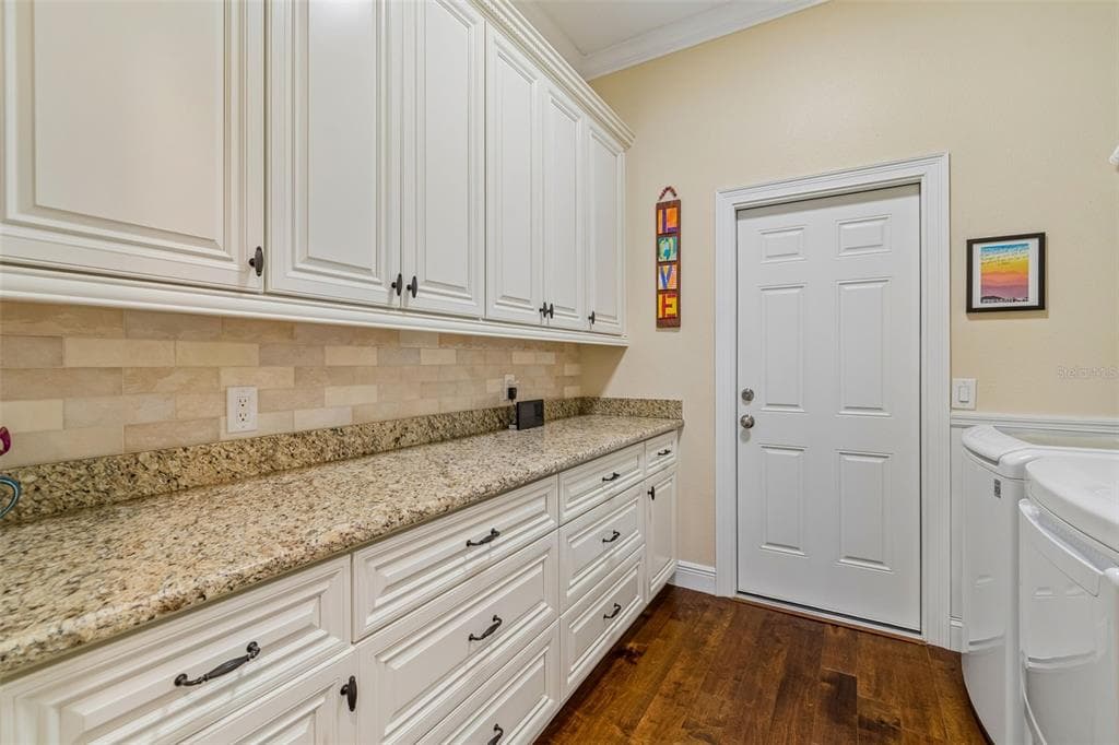 10035 REMINGTON DRIVE photo 16