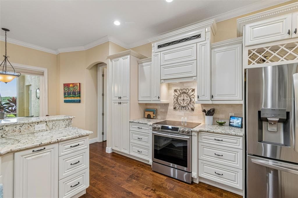 10035 REMINGTON DRIVE photo 10