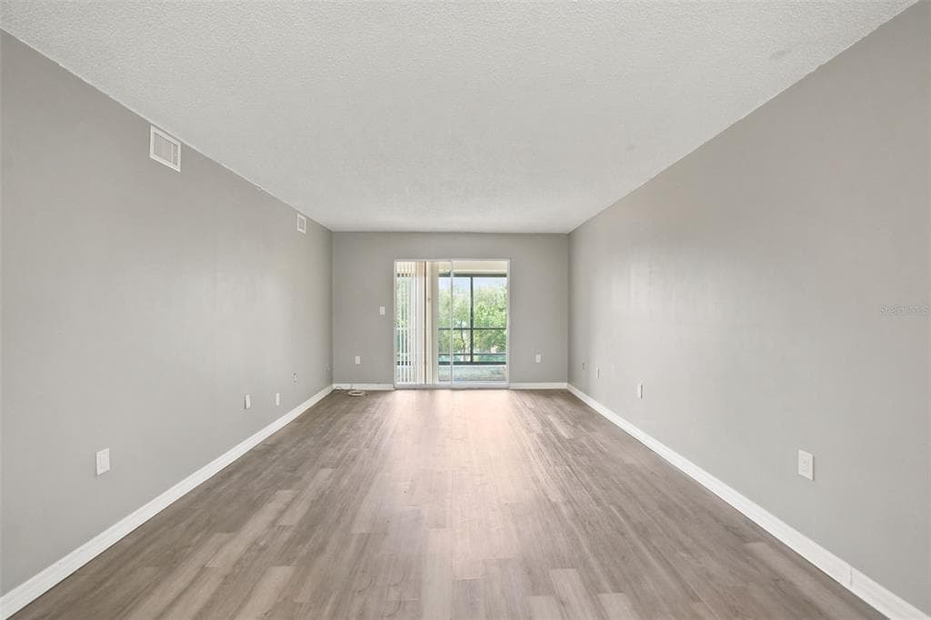 90 S HIGHLAND AVENUE 1414 photo 4