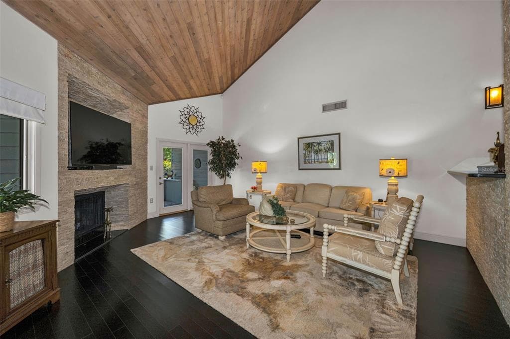 10497 LONGWOOD DRIVE photo 6