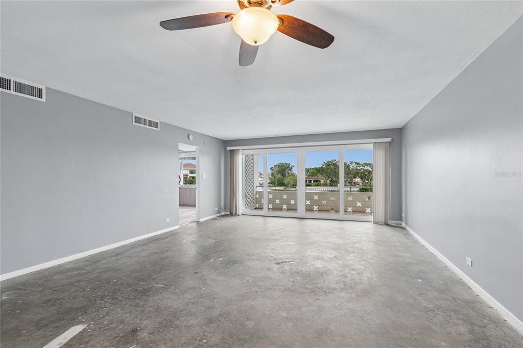 1365 N SNELL ISLE BOULEVARD NE 2E photo 9