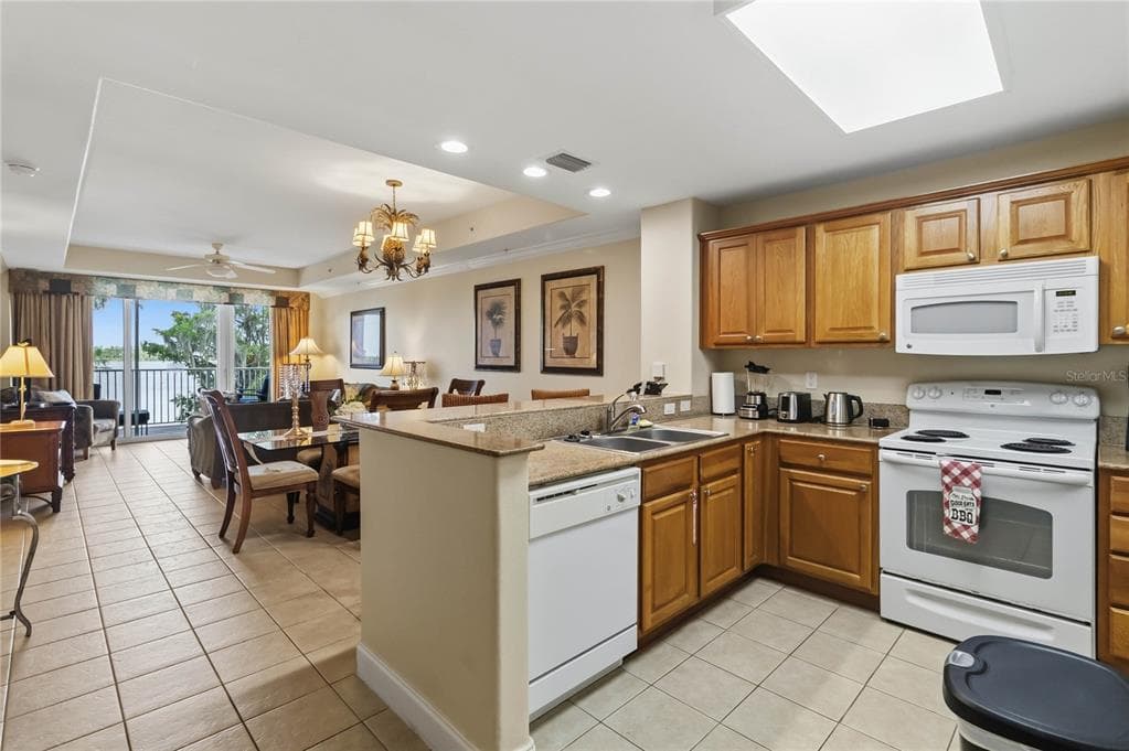 13427 BLUE HERON BEACH DRIVE 104 photo 16