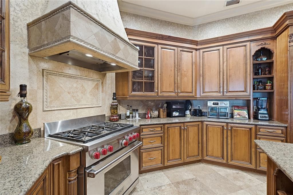 1408 LAKE WHITNEY DRIVE photo 16