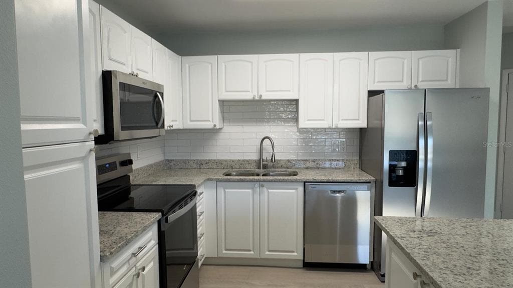 4525 PARK LAKE TERRACE S 4525 photo 8