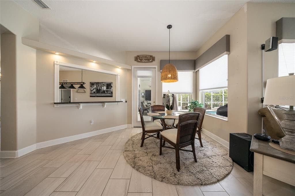 18 MOUNT VERNON LANE photo 17