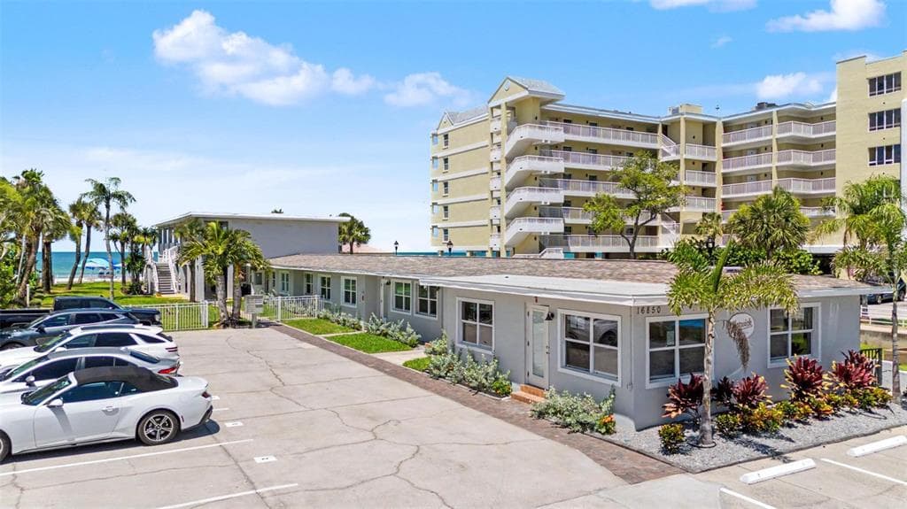 16850 GULF BOULEVARD 4 photo 3