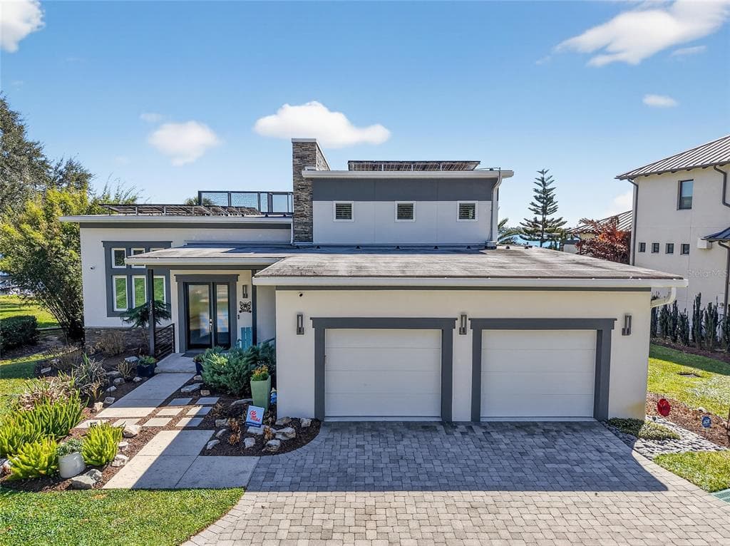 1535 SUNSET CIRCLE 2