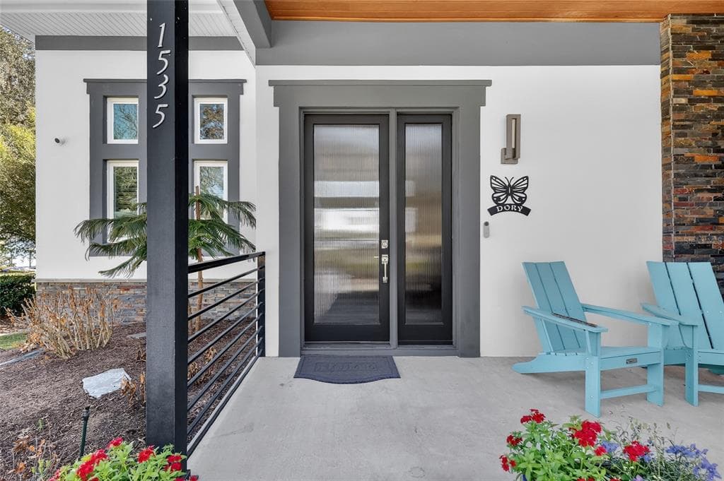 1535 SUNSET CIRCLE 5