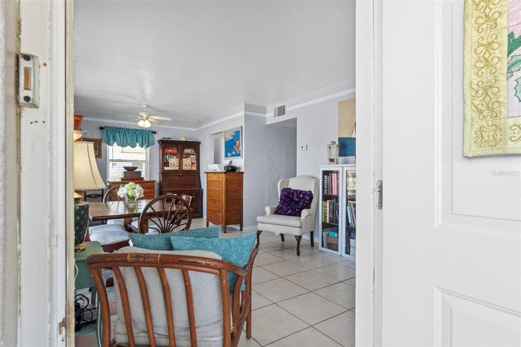 3197 NORMANDY DRIVE photo 5
