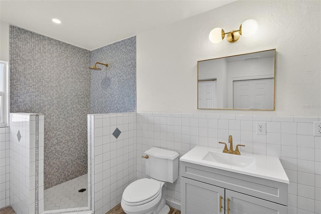 10451 MARION STREET photo 21