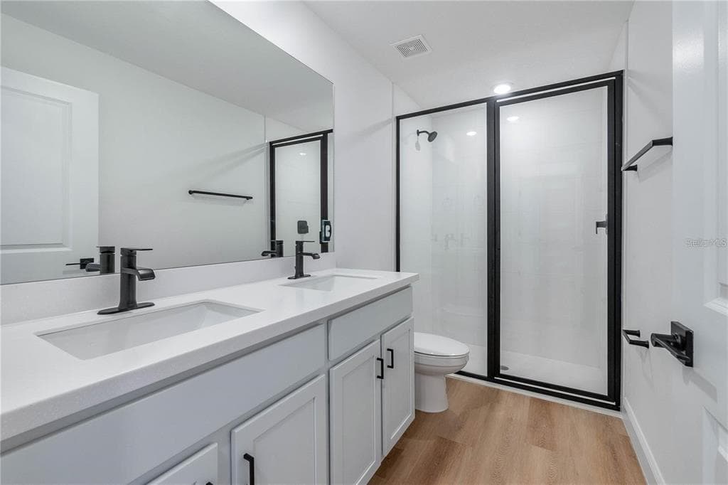 18 FLAMINGO DRIVE photo 17