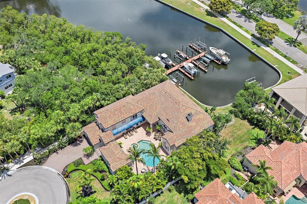 617 WESTON POINTE COURT 2