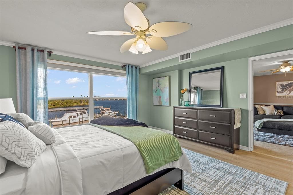 533 MARINA POINT DRIVE 533 photo 22