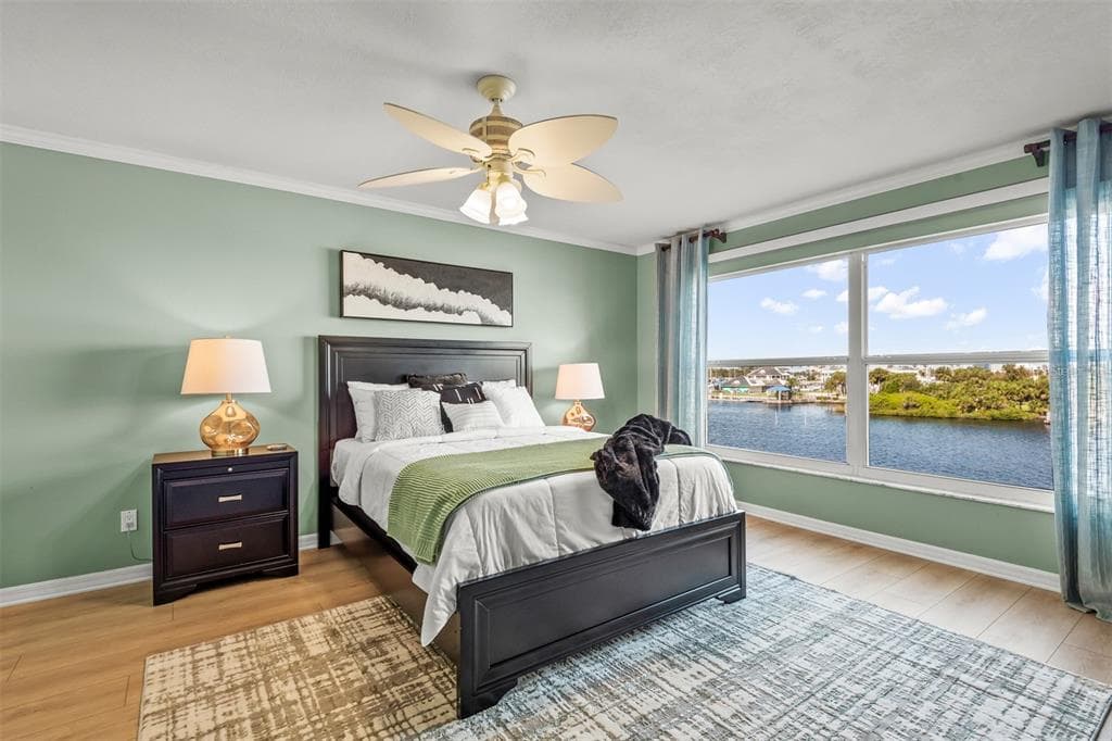 533 MARINA POINT DRIVE 533 photo 19