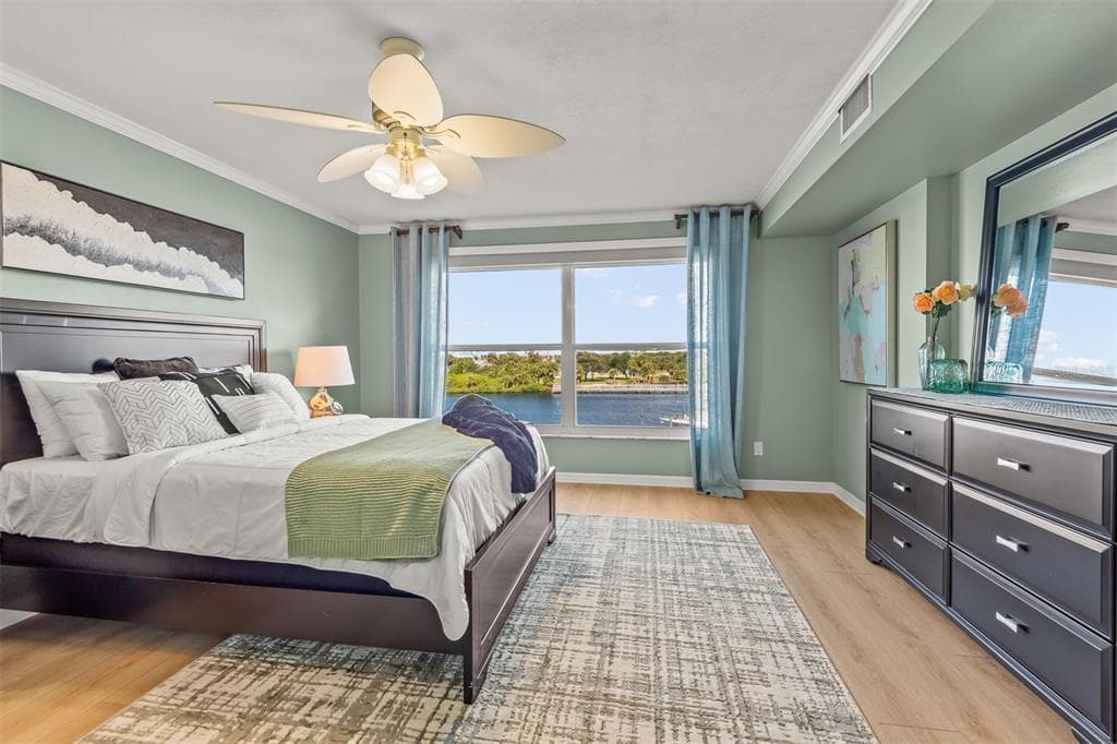 533 MARINA POINT DRIVE 533 photo 25