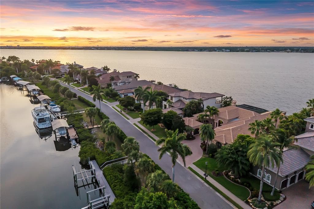 3803 HAWK ISLAND DRIVE photo 4
