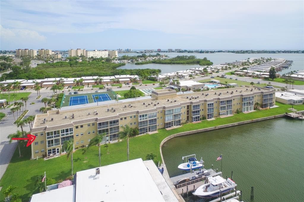 1 BOCA CIEGA POINT BOULEVARD 316 photo 3