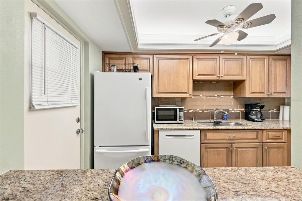 1 BOCA CIEGA POINT BOULEVARD 316 photo 10