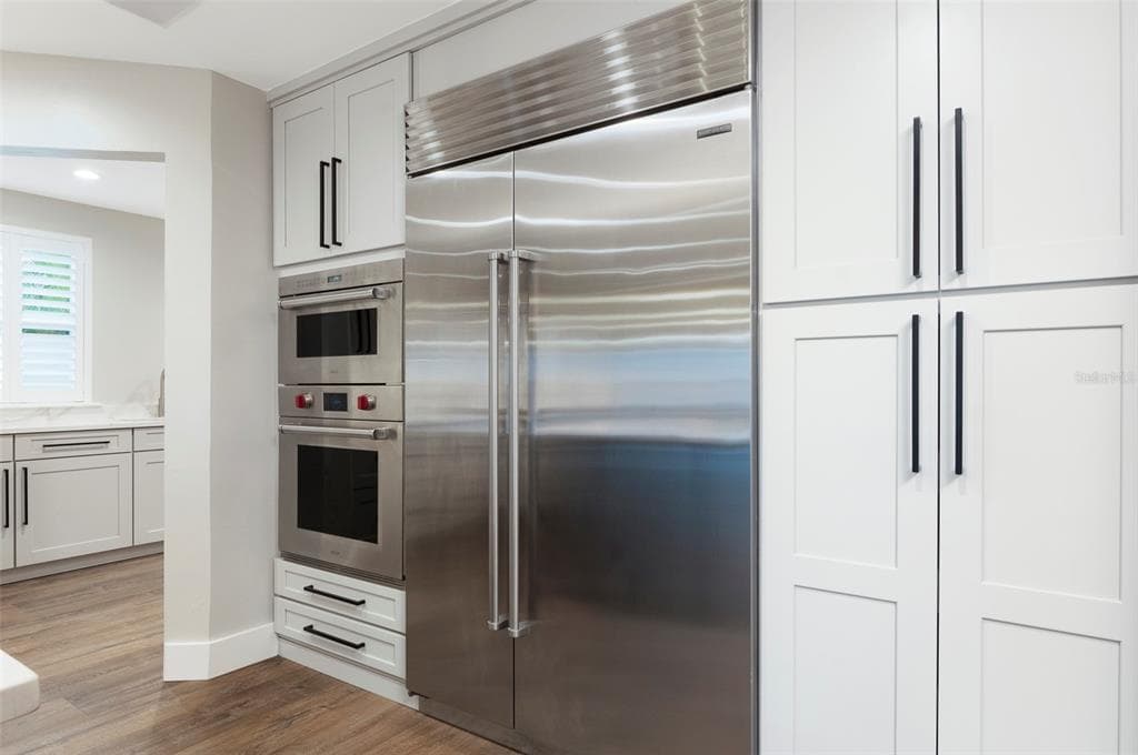 303 BATH CLUB BOULEVARD N photo 7