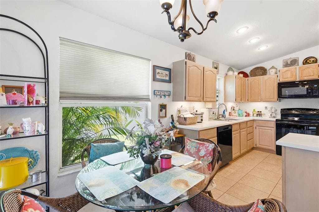 1469 RIVERDALE DRIVE photo 20