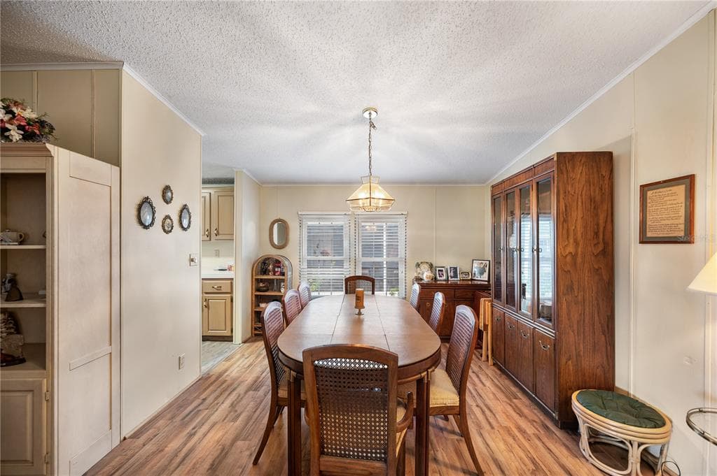 1610 REYNOLDS ROAD 333 photo 6
