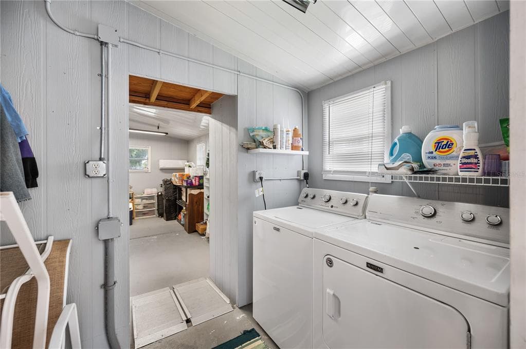 1610 REYNOLDS ROAD 333 photo 16