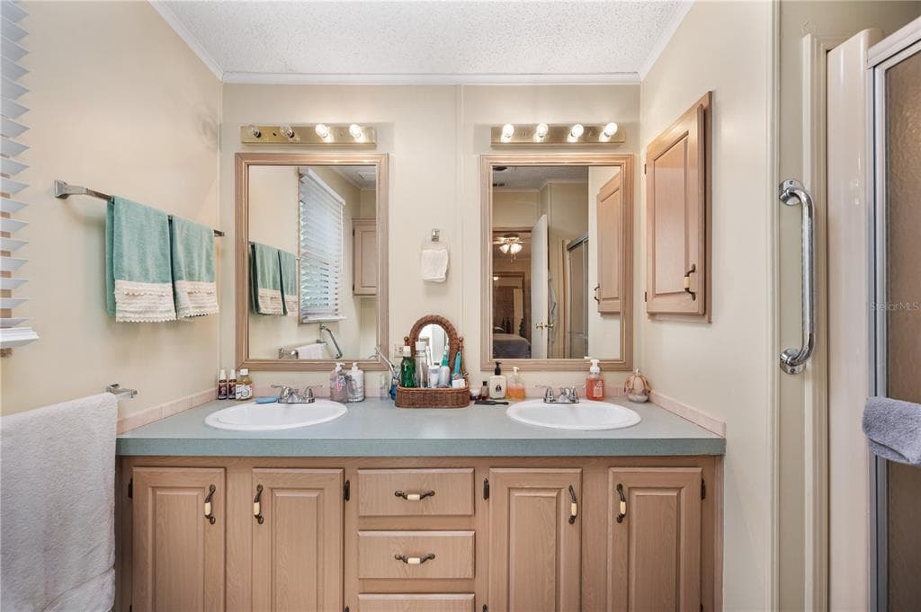 1610 REYNOLDS ROAD 333 photo 11