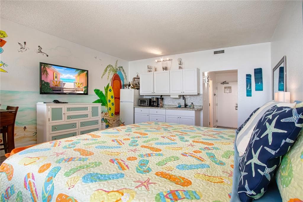611 DESTINY DRIVE 403 photo 24